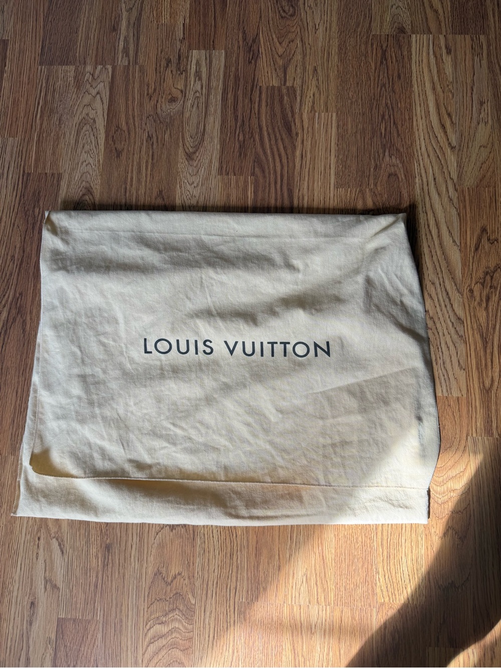 Louis Vuitton Brown Damier Hobo with Red Interior - Picture 10 of 10